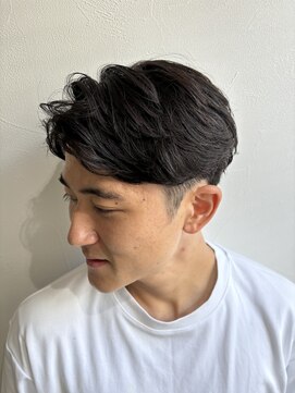 グラフ 立川(Graph.) 無造作ニュアンスツーブロックメンズパーマカット