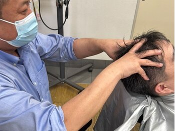 ヤスイ(YASUI)の写真/リラックスできる半個室型空間で疲れた頭皮に贅沢なご褒美を◇お得なセットクーポンを多数ご用意しています