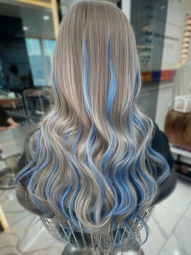 ラピス 渋谷本店(Lapis) シルバーカラー/シールエクステ/バイカルテ/レイヤーカット