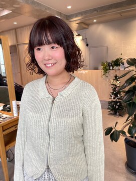 ゼストプラス(ZEST plus) 柔らかみのある暖色ブラウン