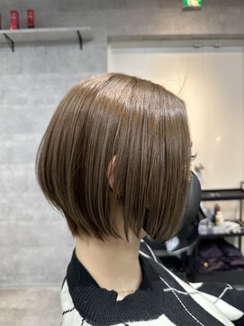 ルイス(L'wis) ショートボブ♪似合わせカット♪朝長