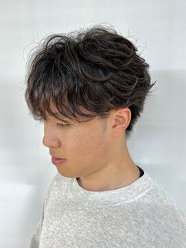 クオリス 上板橋店(QUALIS) 冬◎シースルーマッシュ×フェザーパーマで爽やか