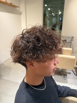 シーツー 三吉店(C2) 波巻きパーマ/刈り上げ