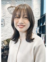 エン(YENN)&nbsp;大人可愛いミディアムレイヤー