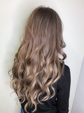 ロルド レーブ(Rold reve) 外国人風ミルクティーカラー