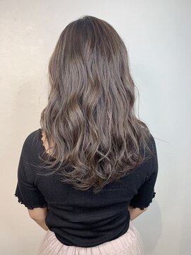 モーション 新宿(motion) プラチナグレージュ