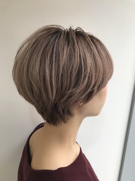 ナンバー エアロ 横浜(N° +aero) 大人可愛い20代30代40代小顔ワンサイドショートボブ丸み前下がり