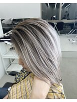 エゴル ナゴヤサカエ(ENGOL NAGOYA SAKAE)&nbsp;ホワイトシルバー