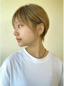 パコ(Paco) ハイトーンなミルクティーカラー☆大人可愛いハンサムショート☆