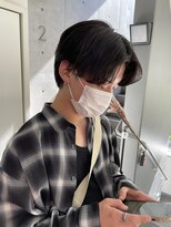 ネオリーブ クーロ(Neolive curro)&nbsp;センターパート襟足残し