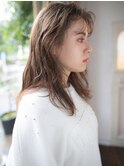 抜け感レイヤーセミロング