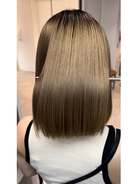 バレットプラス 銀座(VALETTE+) ブリーチ毛でも縮毛矯正かけれます。