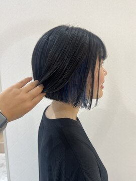 エアー(Air) パツッとボブインナーブルー