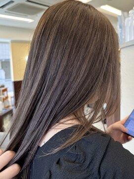 アントワープトーキョー(antwerp TOKYO) ★20代30代40代50代★ハイライトで透明感オリーブベージュカラー