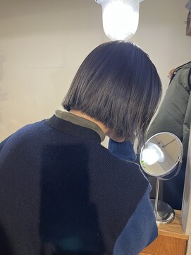 カールム(carlm) 【薬院・今泉carlm/上川美幸】 ぱつんボブ