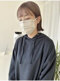 切りっぱなしボブ/ミルクティーベージュ/ハイトーンカラー/四条
