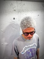 メンズ ラピス(Men's Lapis) 短髪　フェードカット　スキンフェード　メンズシルバー