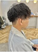 メンズヘア◎韓国マッシュプードルパーマチャコールグレー本厚木