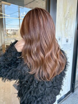 ロマーリ 岡山店(LOMARLIE) ３０代４０代５０代ロング外国人風脱白髪染め大人ハイライト