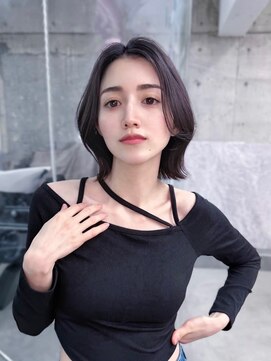 フィヴェント(Fivent) 黒髪韓国小顔レイヤーイメチェン暗めオリーブグレークラゲヘアー