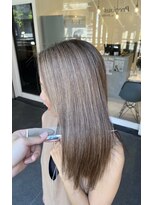 ハクア プラス(HAKUA PLUS)&nbsp;透明感あるベージュカラー