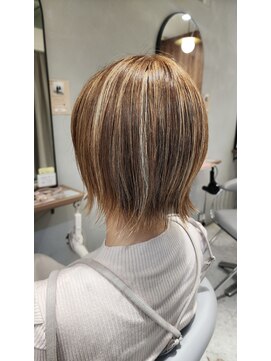 ハイレート ウニクス川越店(Hairate) [Sekiguchi] 明るめベージュ×ハイライト