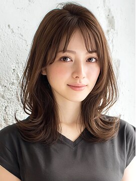 ロティー(loty) レイヤーカット くびれヘア 顔周りカット 前髪 透明感カラー