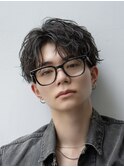 メンズカット無造作黒髪スパイキーショート刈り上げビジネス流行
