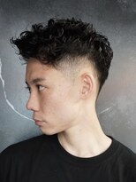 キングスマントーキョー カットクラブ 中野(KINGSMAN TOKYO CUTCLUB)&nbsp;ニュアンスパーマ/ツイストスパイラル/フェード[中野/MEN'S]
