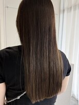 ログ(log)&nbsp;ニュアンスパーマ　髪質改善カラー　顔まわり　レイヤー　艶髪