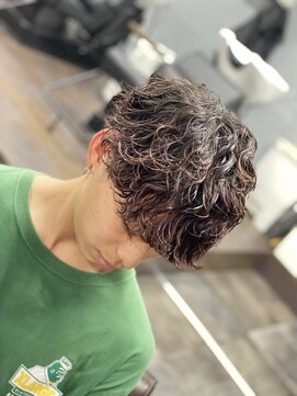 ワールドシップコウベ(WORLD SHIP KOBE) 波巻きパーマ プードルパーマ