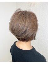 ヘアーアンドメイク ドレス(DRESS)&nbsp;白髪ぼかしハイライトカラーから4ヶ月後