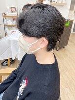 ネオリーブ クーロ メゾン 横浜(Neolive curro Maison)&nbsp;韓国センターパートニュアンスカルマフェザーパーマ[メンズ]