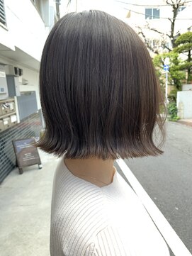 ロイジー(roijir) 表参道 roijir 外はねボブ×アッシュグレー
