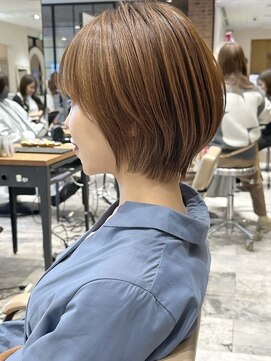 アフロート ルヴア(AFLOAT RUVUA) みねスタイル♪ 似合わせ ショート ボブ 30代 40代 小顔 新宿