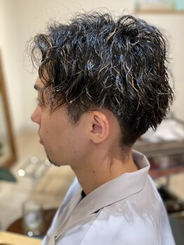 《カット＋ヘッドスパ＋眉毛カット￥4,400》清潔感のあるワンランク上の好印象スタイルを作ります[平塚2分]