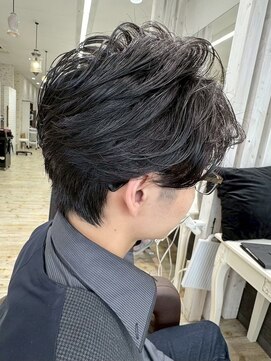 宇都宮men'sメンズパーマフェザーパーマセンターパートフェード