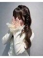 リアン バイ キートス(Lien by kiitos) ウェーブ巻きに編みたらしヘアアレンジ