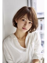 クート 久喜(ku-to) 【30代、40代、50代にオススメ】骨格カバーのショートボブ