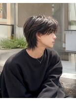 コンマ(,)&nbsp;センターパート/毛流れヘア