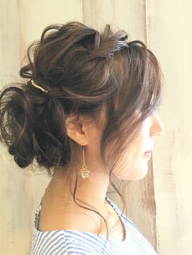 アンフィフォープルコ(AnFye for prco) 【AnFyeforprco】大人のサイドシニヨンアップ♪♪