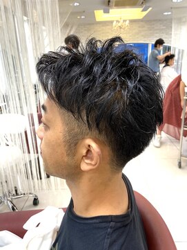 クオリス 上福岡店(QUALIS) 刈り上げ/ツーブロック/束感ショート/レイヤーショート/ビジネス