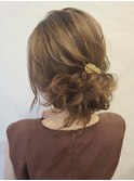 ルーズアップシニヨン 結婚式 二次会 お呼ばれヘア 新宿東口