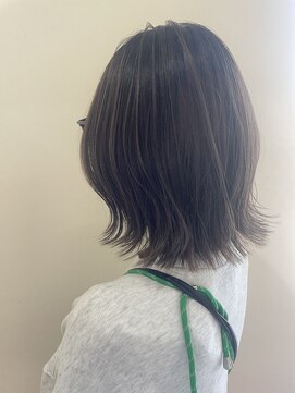 アングゥギャラリー(ungu GALLERY) ハイライト／グレージュ／外ハネ／ボブ