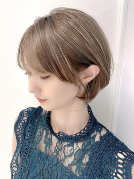 テュケー(TYCHE) 大人上品な美人ショートヘア