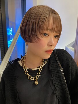 ブクレット(Bouclettes) 心斎橋　前上がりショート　ショートボブ　10代20代30代
