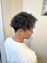 マリン(Marine)&nbsp;20代30代メンズツイストパーマハイライトシルバー