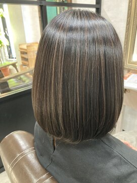 アーバイン バイ ピーシーエイチ(Irvine by P.C.H) ハイライトカラー