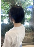 切りっぱなしショートボブ