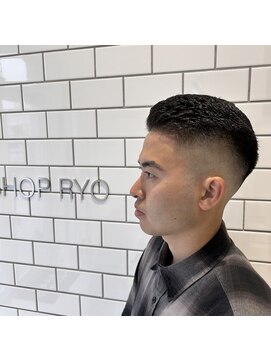 リョウ(RYO) 7:3スキンフェード